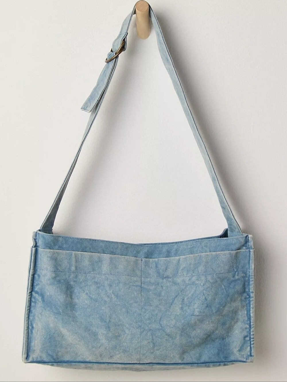 Camp Crush Sling Bag - Picture 3 of 10